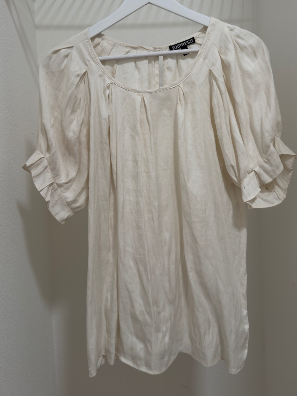 Express Cream Puff-Sleeve Scoop Neck Top